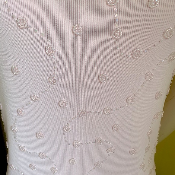 Beautiful soft Pink Woman Top rayon knit Fully Embelished with pink beading US M - Picture 10 of 13